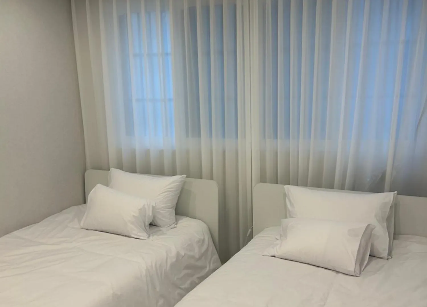 5-Minute Walk From Hongdae Station, Hotel-Style Bedding, 2 Rooms, Washer Dryer Σεούλ Νότια Κορέα